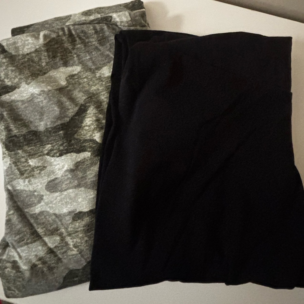 Maternity Black and Camouflage Leggings, size s